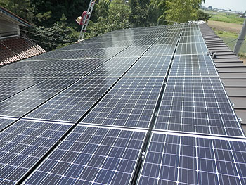 群馬県太田市市 アパートの屋根に太陽光発電を設置